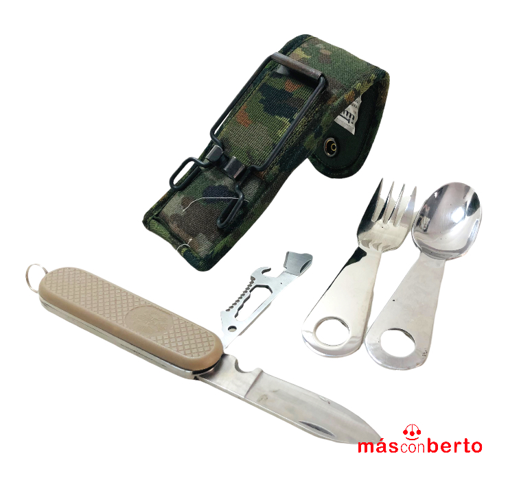 Navaja militar en estuche...