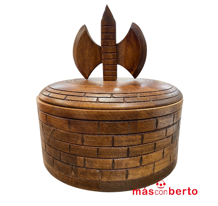 Batea madera hacha 