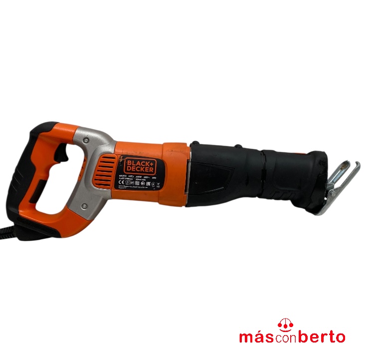 Sierra sable Black+Decker...